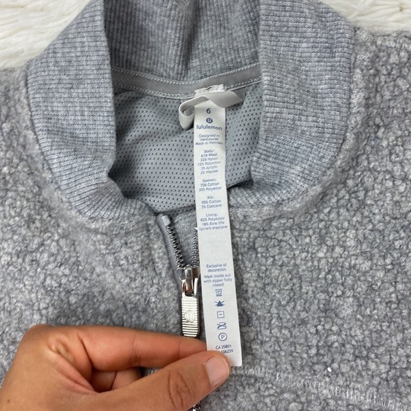 Lululemon Stand Out Sherpa Jacket Heathered Core Light Grey / Silver Drop - Picture 2 of 7